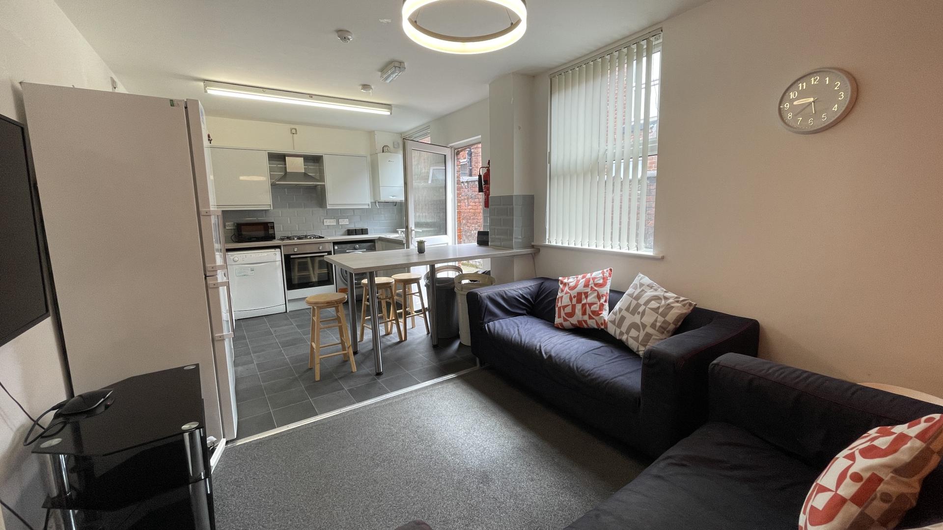 Room Bouverie Street in Chester
