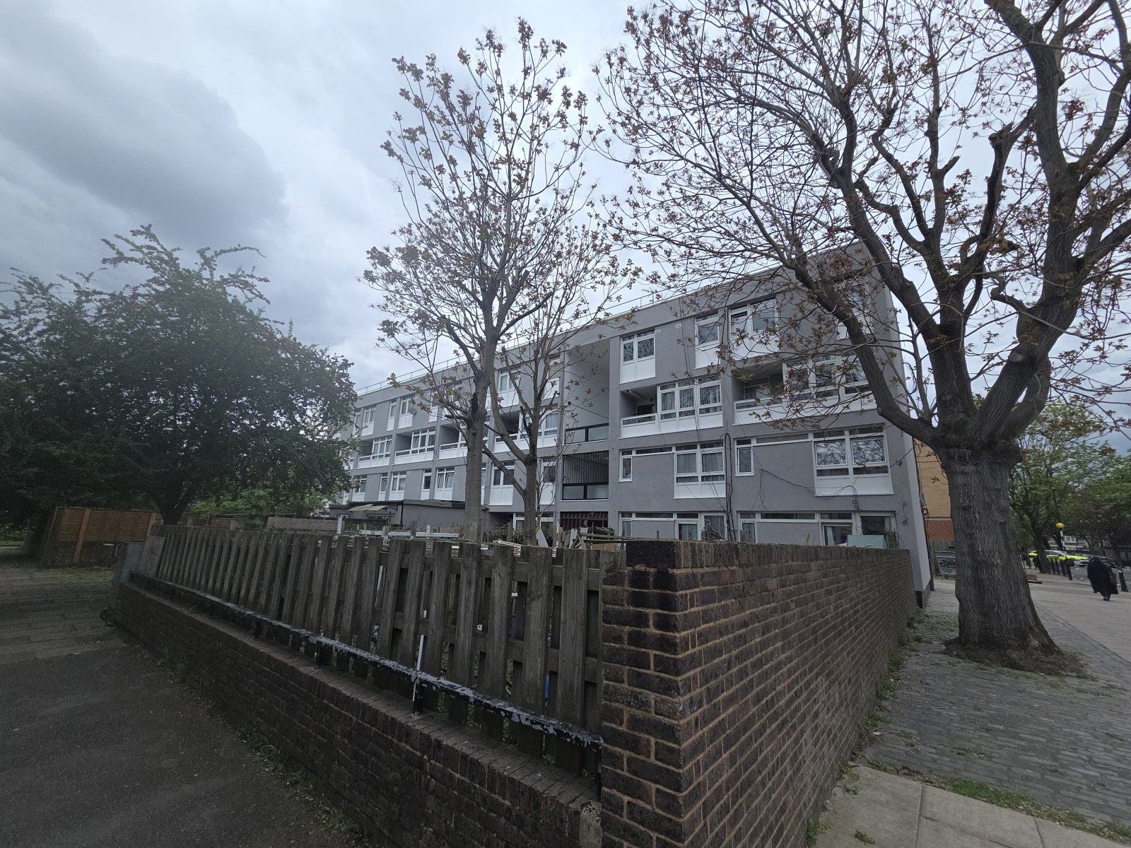 Flat Globe Road in Greater London