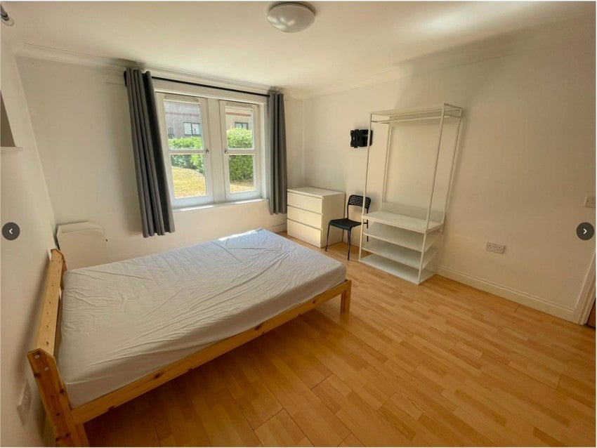 Flat North Fourth Street in Milton Keynes