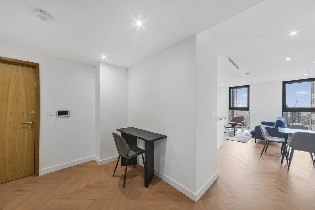 Flat Charter Street in Greater London