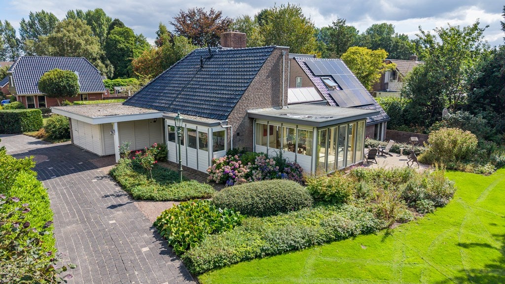 Huis Oosterland 2 in Paterswolde