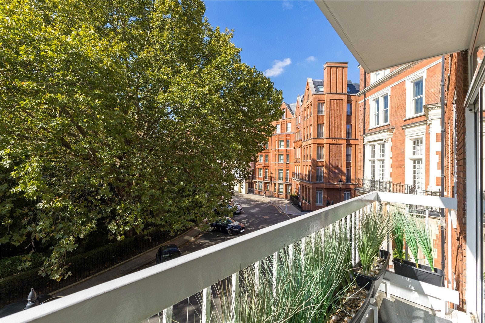 Flat Hans Place in Greater London