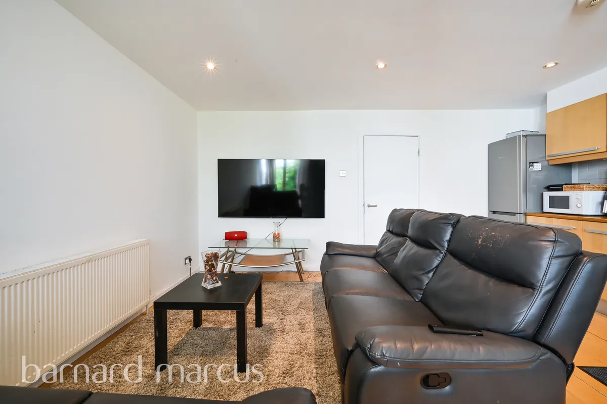 Flat Palfrey Place in Greater London
