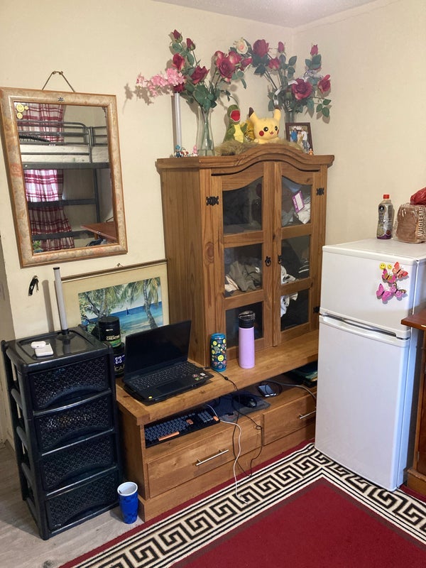 Room Finsbury Close in Crawley