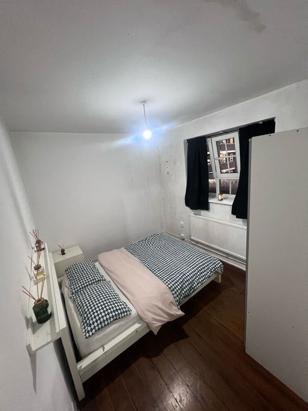 Room Union Road in Greater London