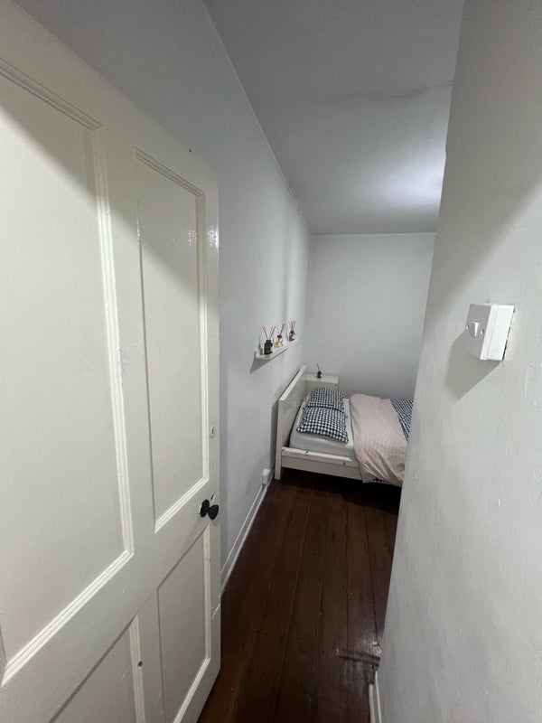 Room Union Road in Greater London