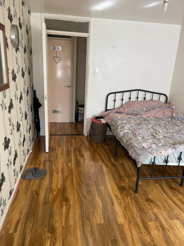 Room Skiers Street in Greater London