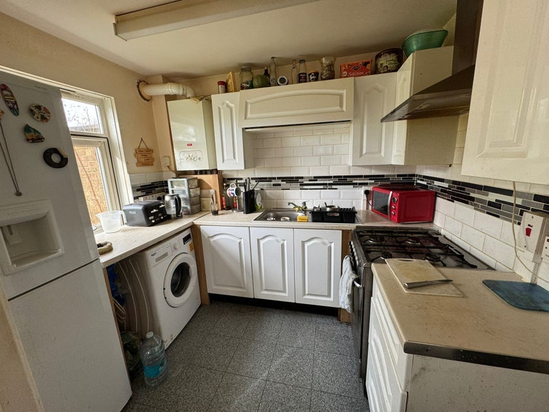 Room Skiers Street in Greater London