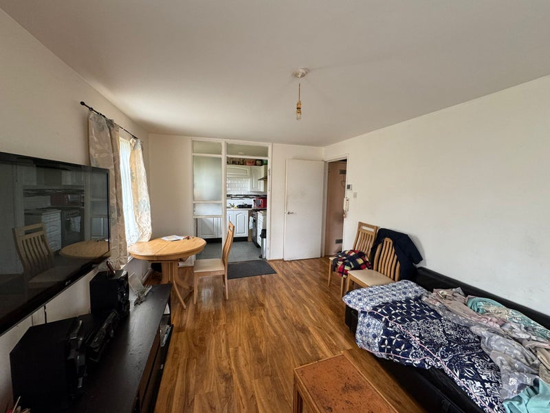 Room Skiers Street in Greater London