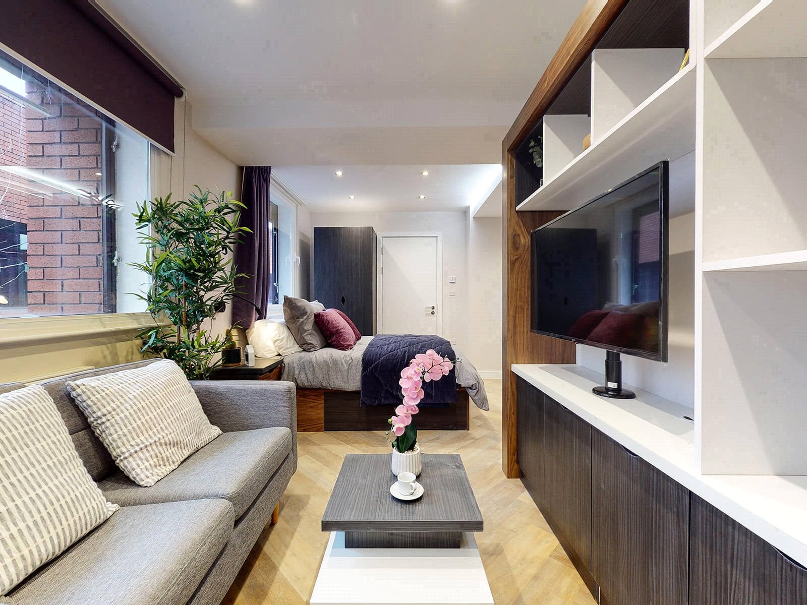 Flat Wade Lane in Leeds