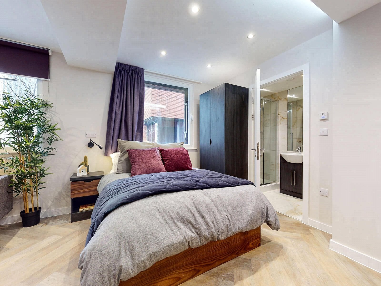 Flat Wade Lane in Leeds