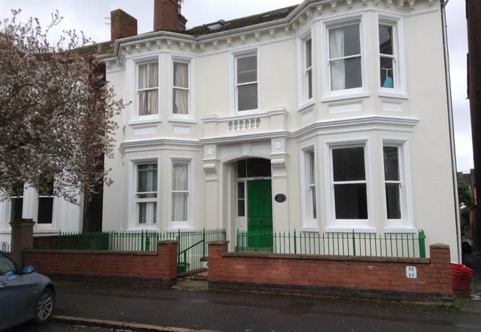 Room Plymouth Place in Royal Leamington Spa
