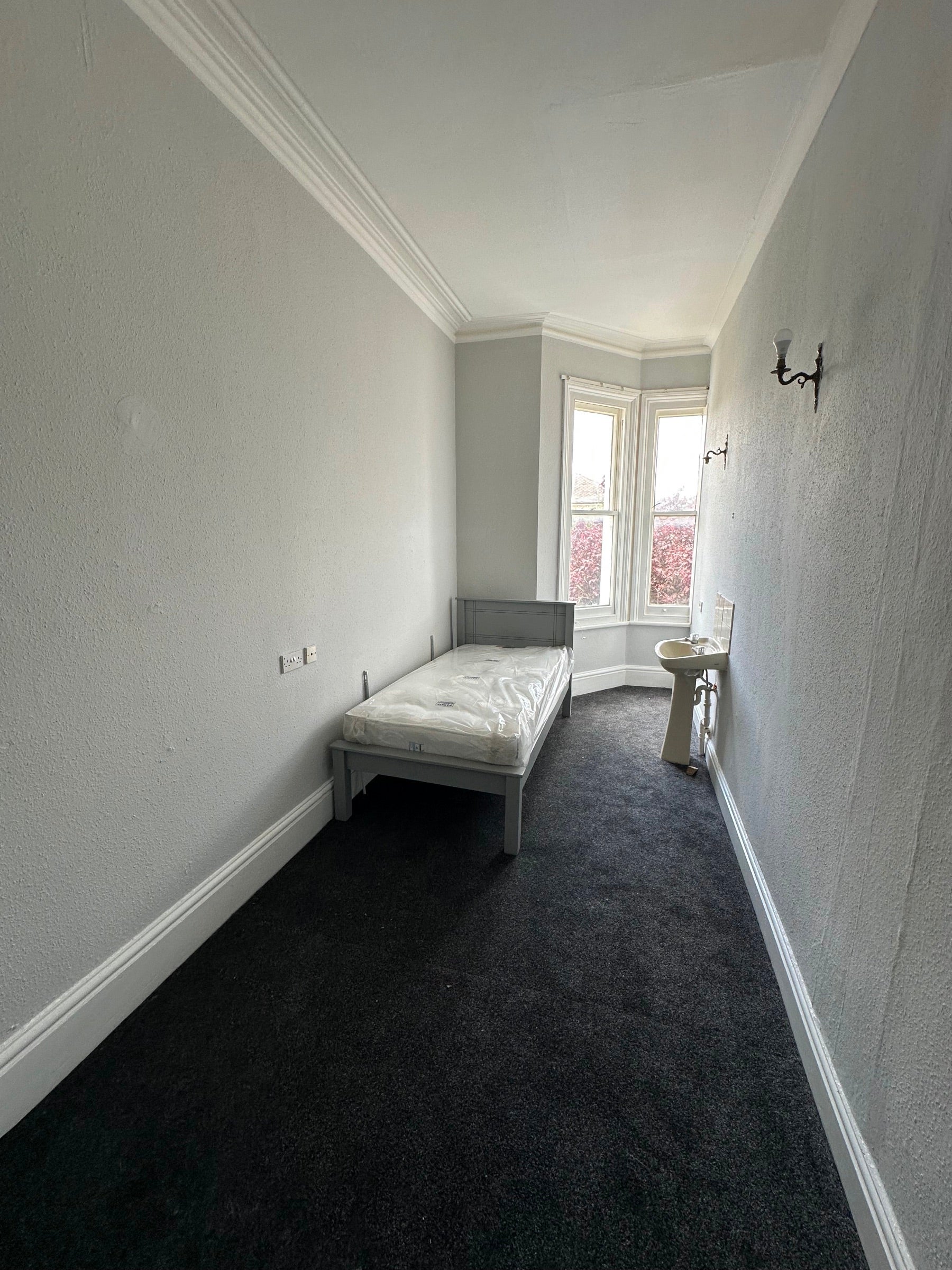Room Plymouth Place in Royal Leamington Spa