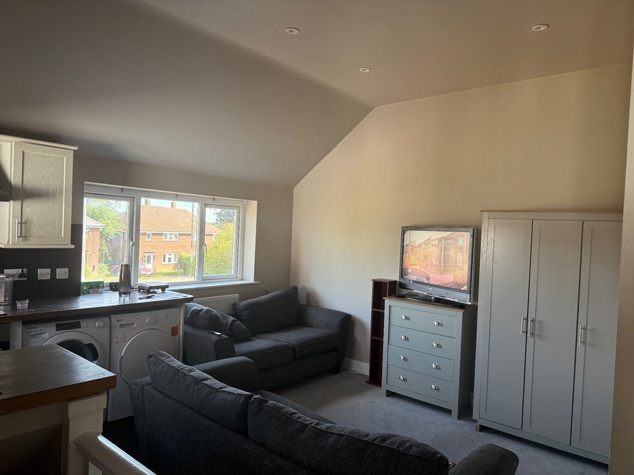 Flat Newton Road in Milton Keynes
