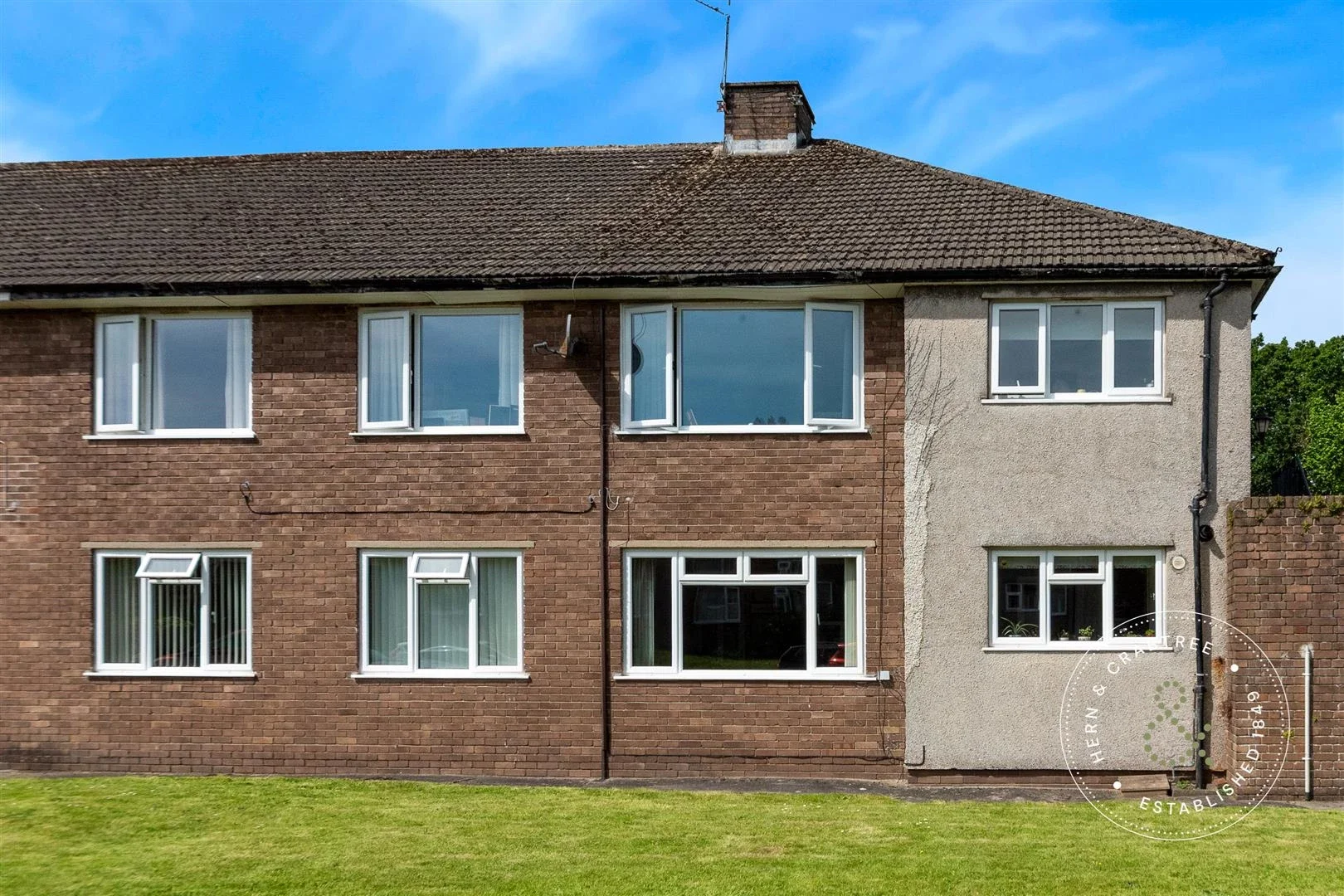 Flat Fairwood Road in Cardiff