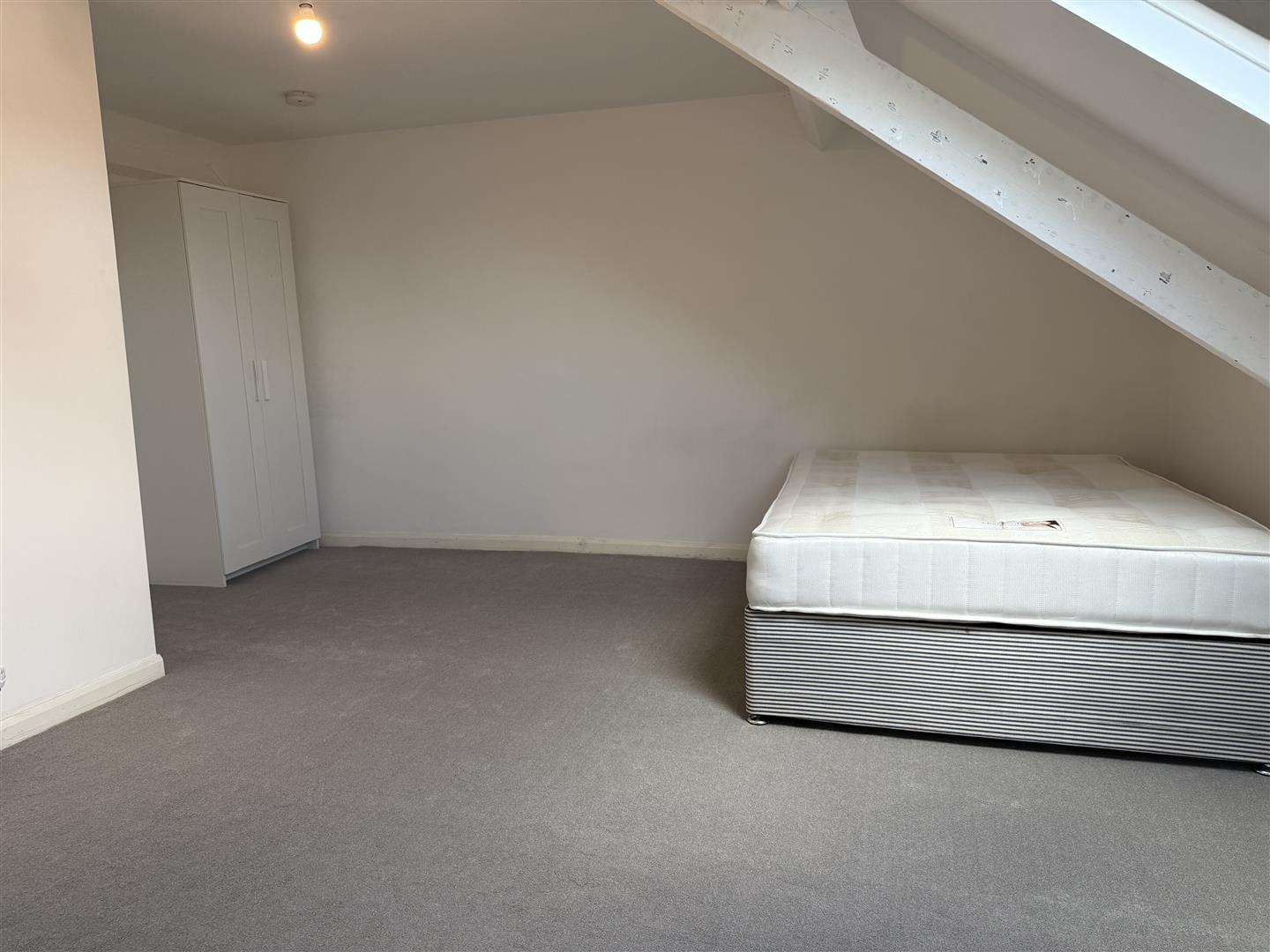 Flat Callerton Place in Newcastle upon Tyne