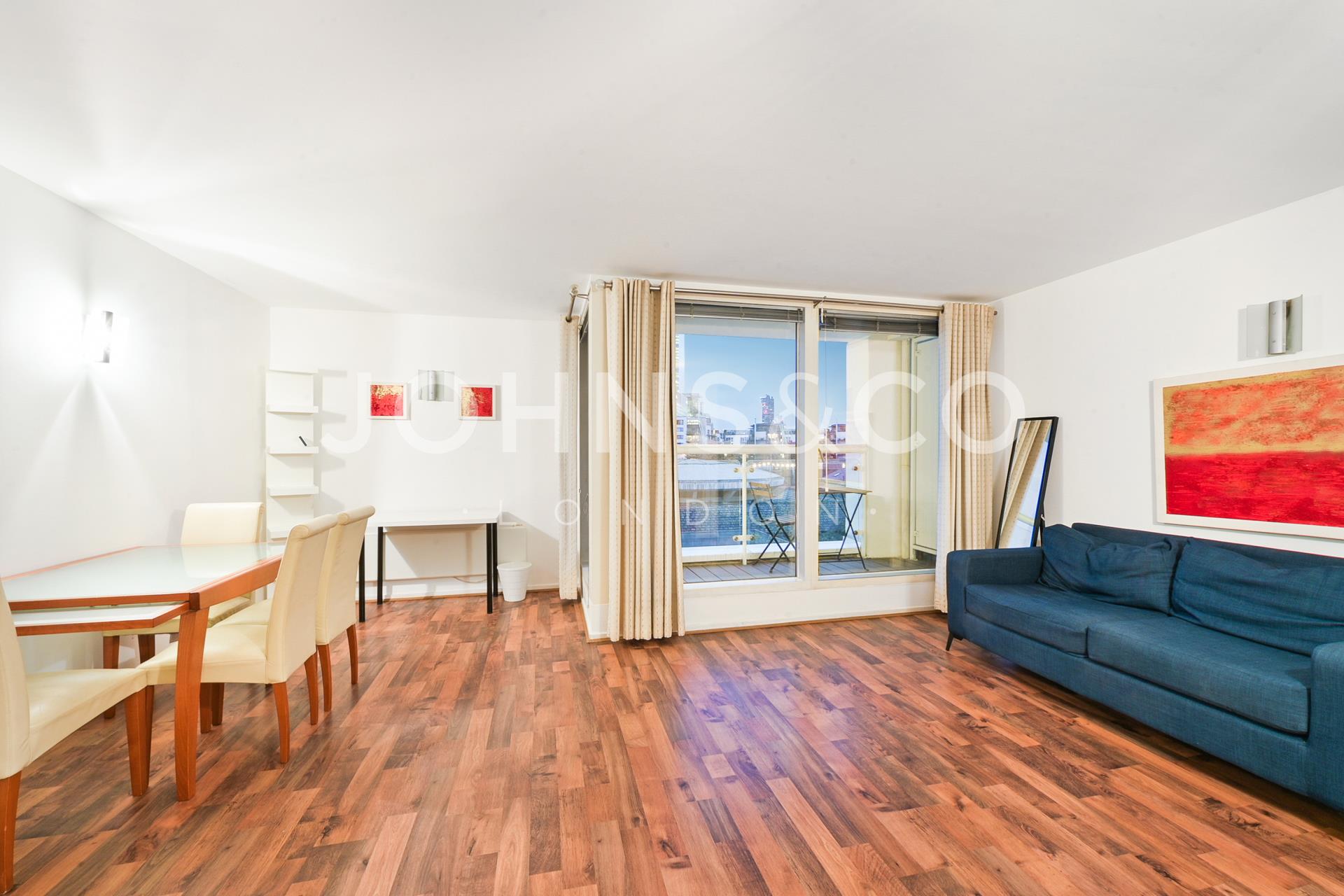 Flat Blackwall Way in Greater London