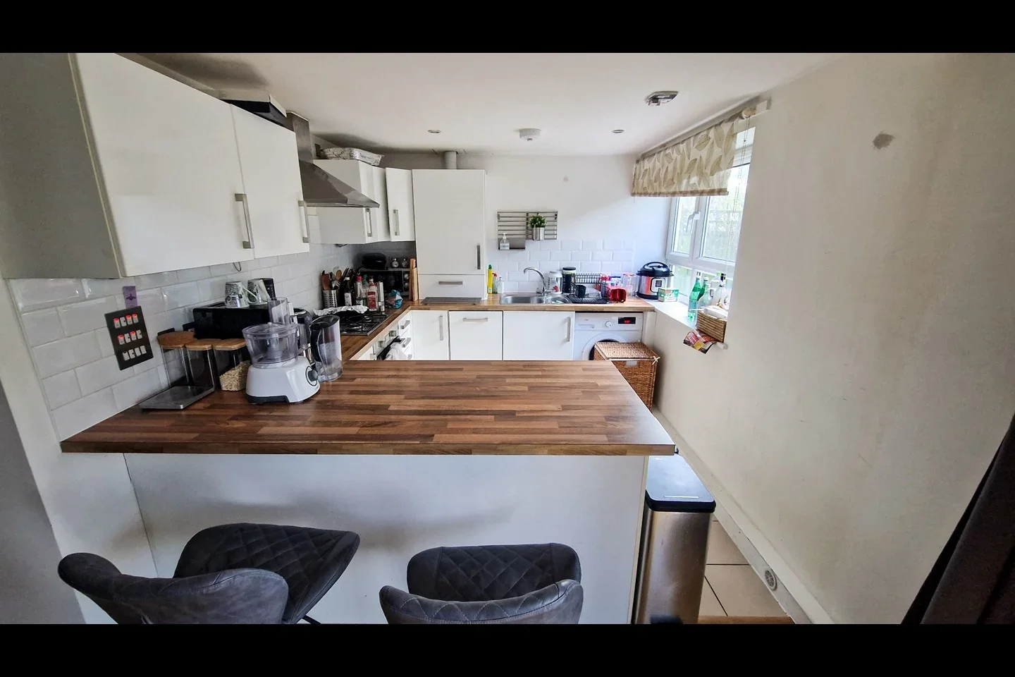 Flat Leigham Court Road in Greater London