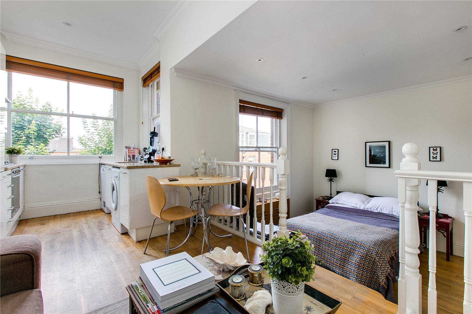 Flat Draycott Place in Greater London