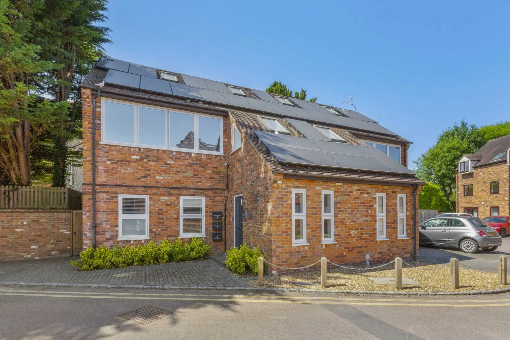 Flat Malthouse Square in Princes Risborough