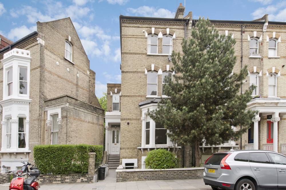 Flat Edith Road in Greater London