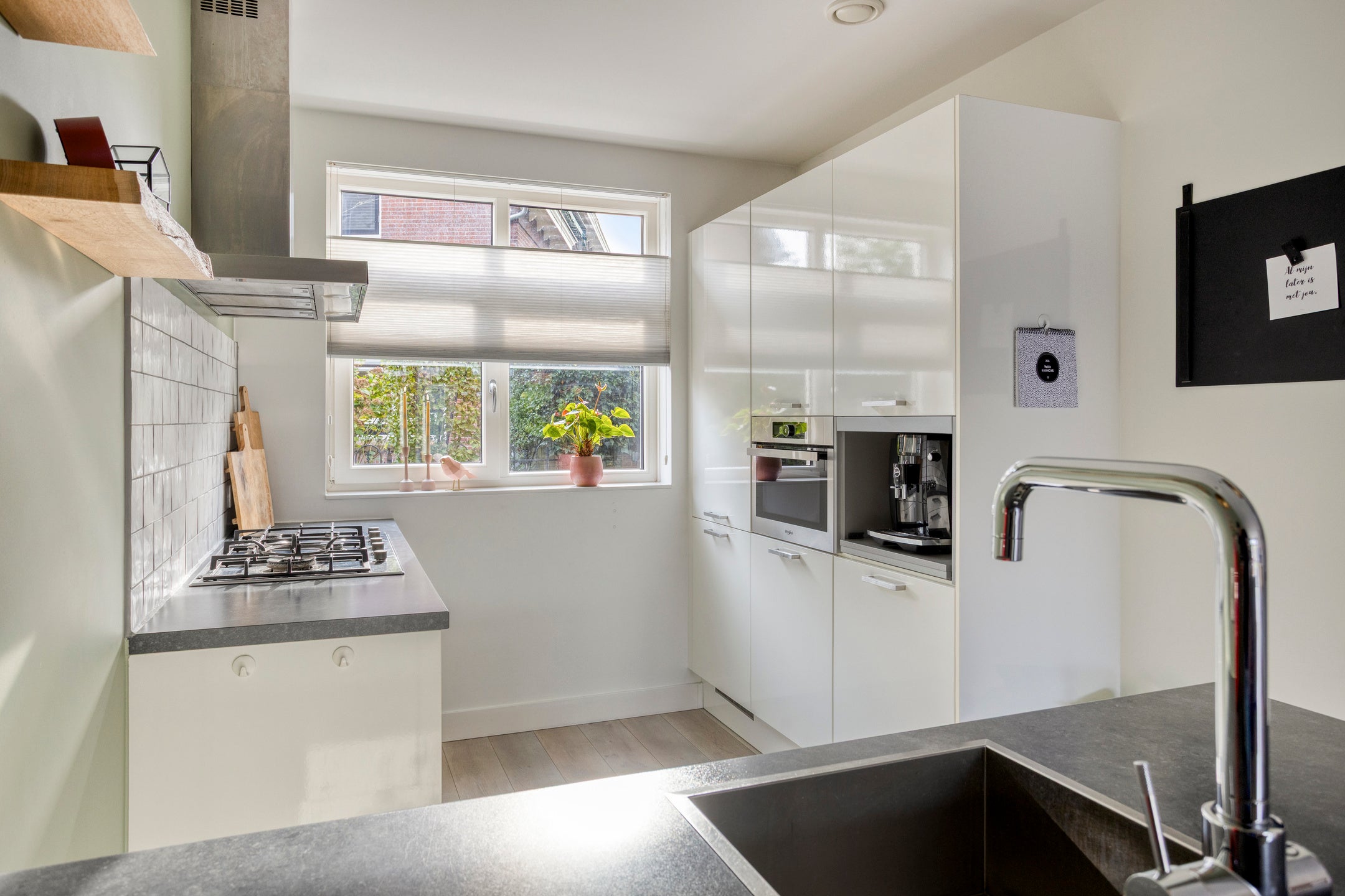 Hoekwoning te koop: Molenweg 24, Nijkerk