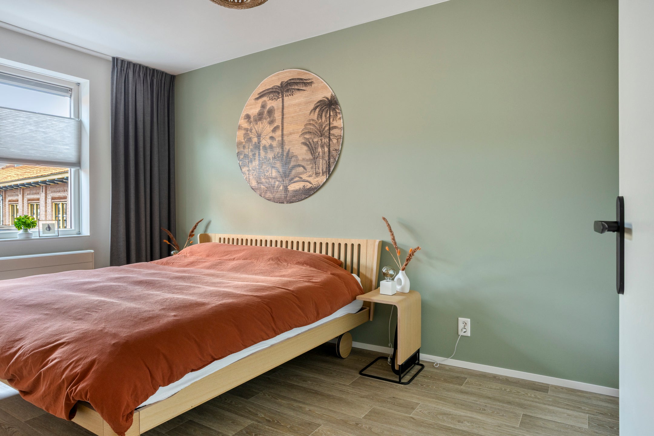 Hoekwoning te koop: Molenweg 24, Nijkerk