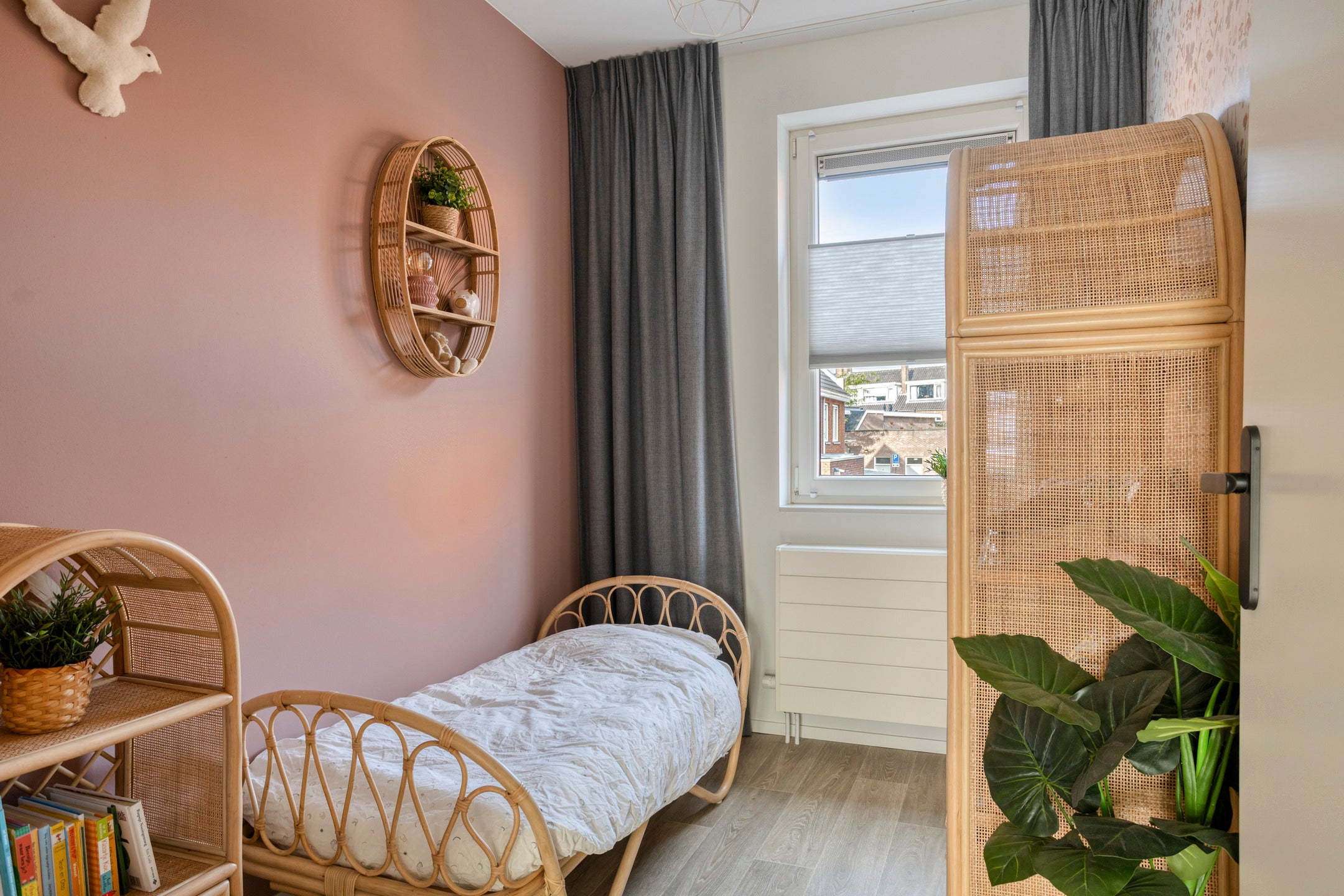 Hoekwoning te koop: Molenweg 24, Nijkerk