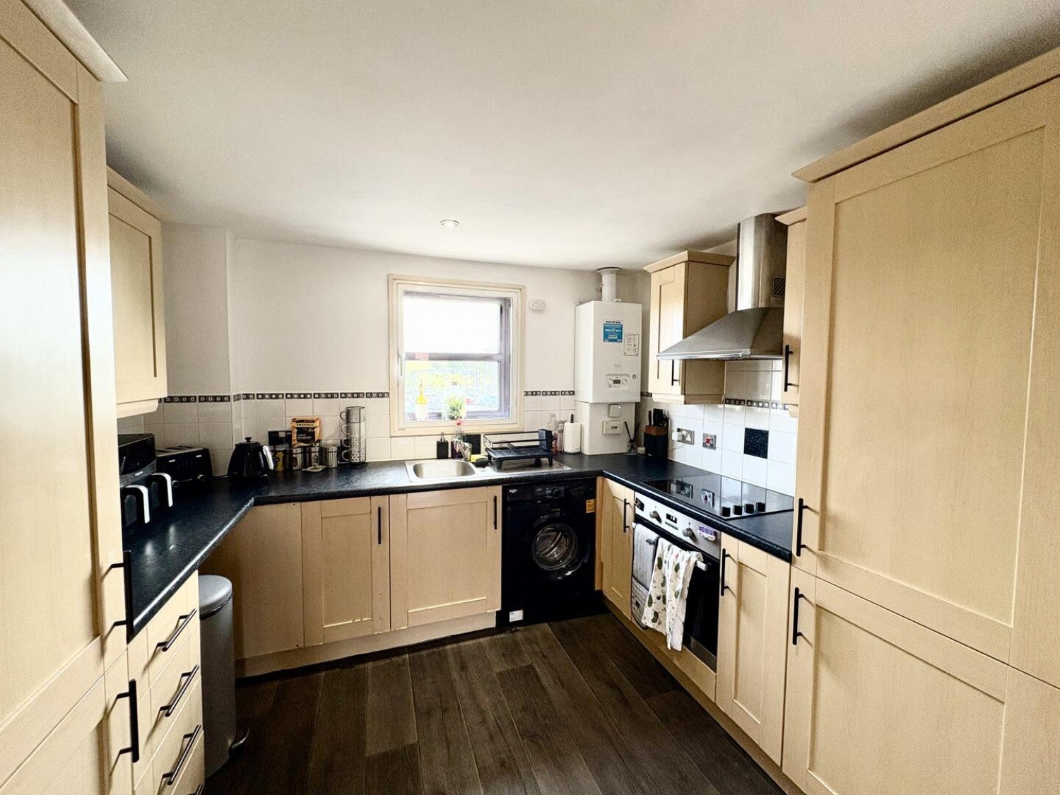 Flat Albert Road in Tamworth