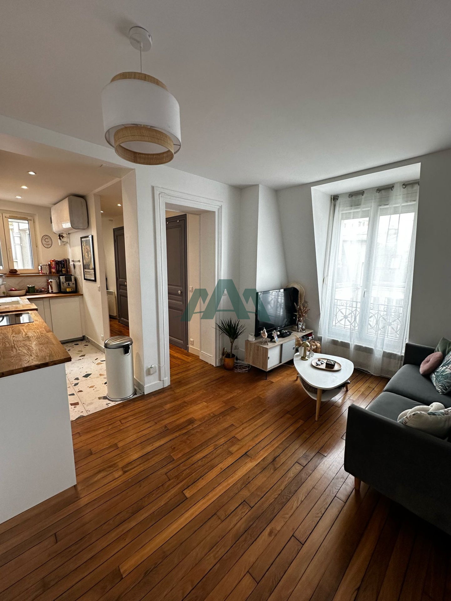 Flat Rue Boyer-Barret in Paris
