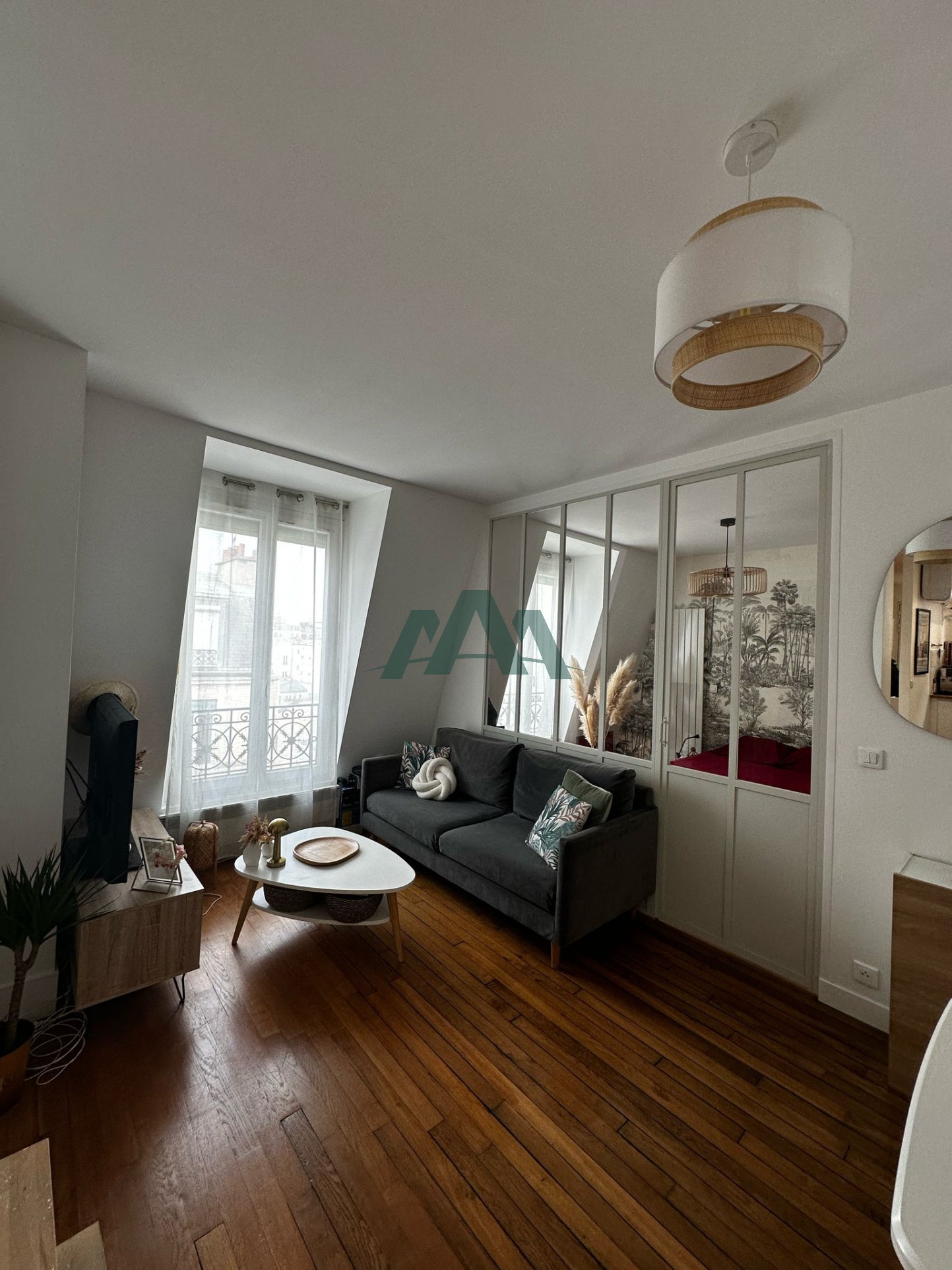 Flat Rue Boyer-Barret in Paris