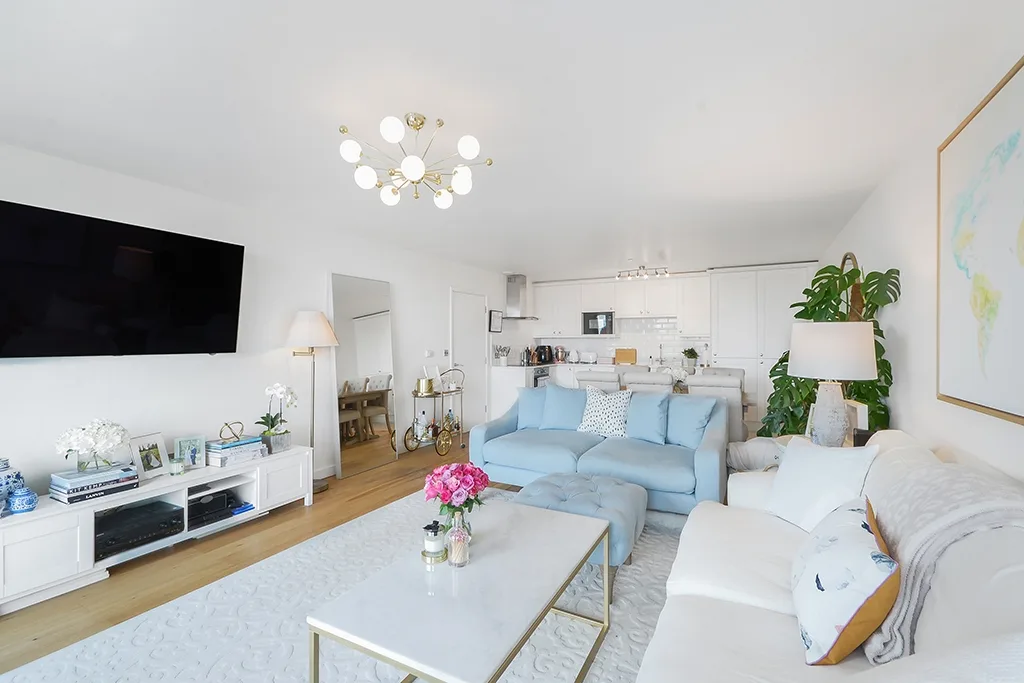 Flat Harmony Place in Greater London