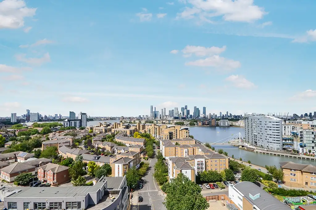 Flat Harmony Place in Greater London
