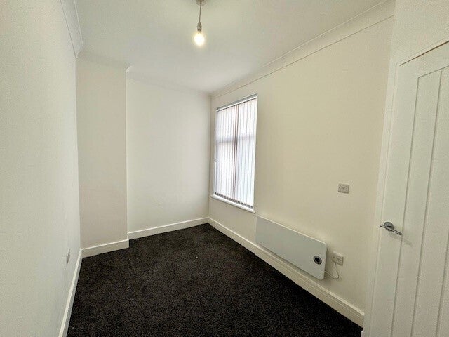 Flat Hilden Street in Bolton
