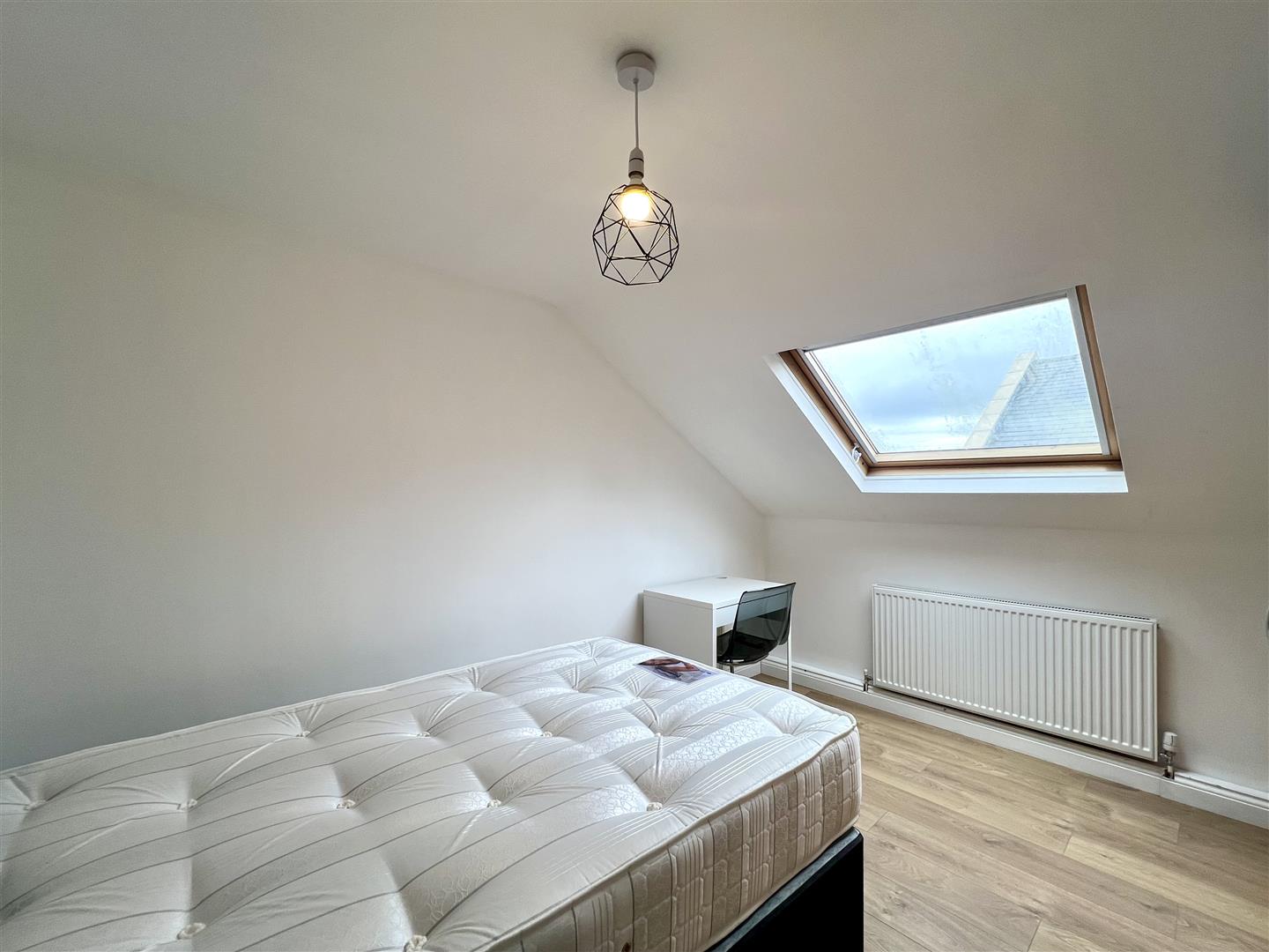 Flat Eslington Terrace in Newcastle upon Tyne