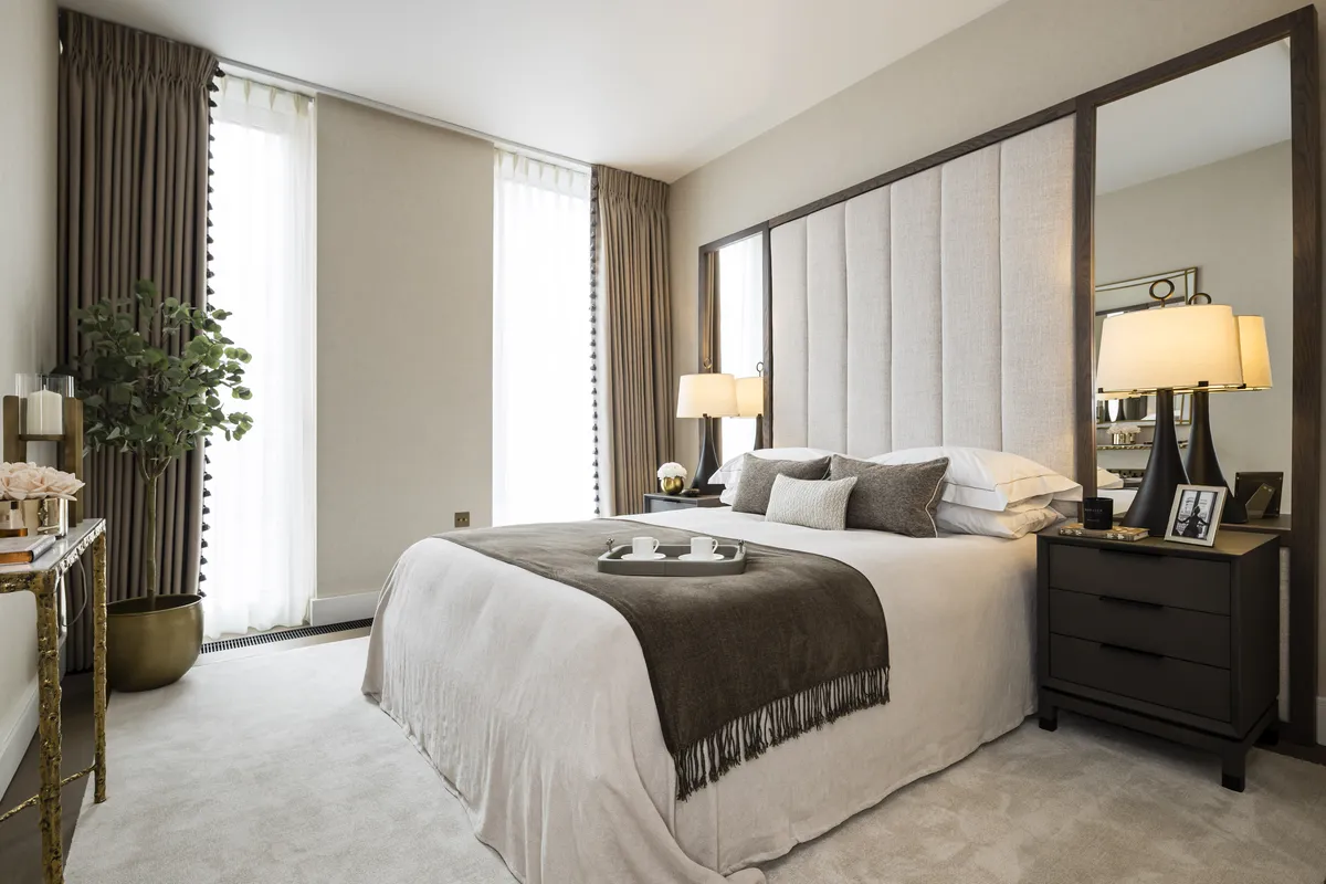 Flat Brompton Road in City of Westminster