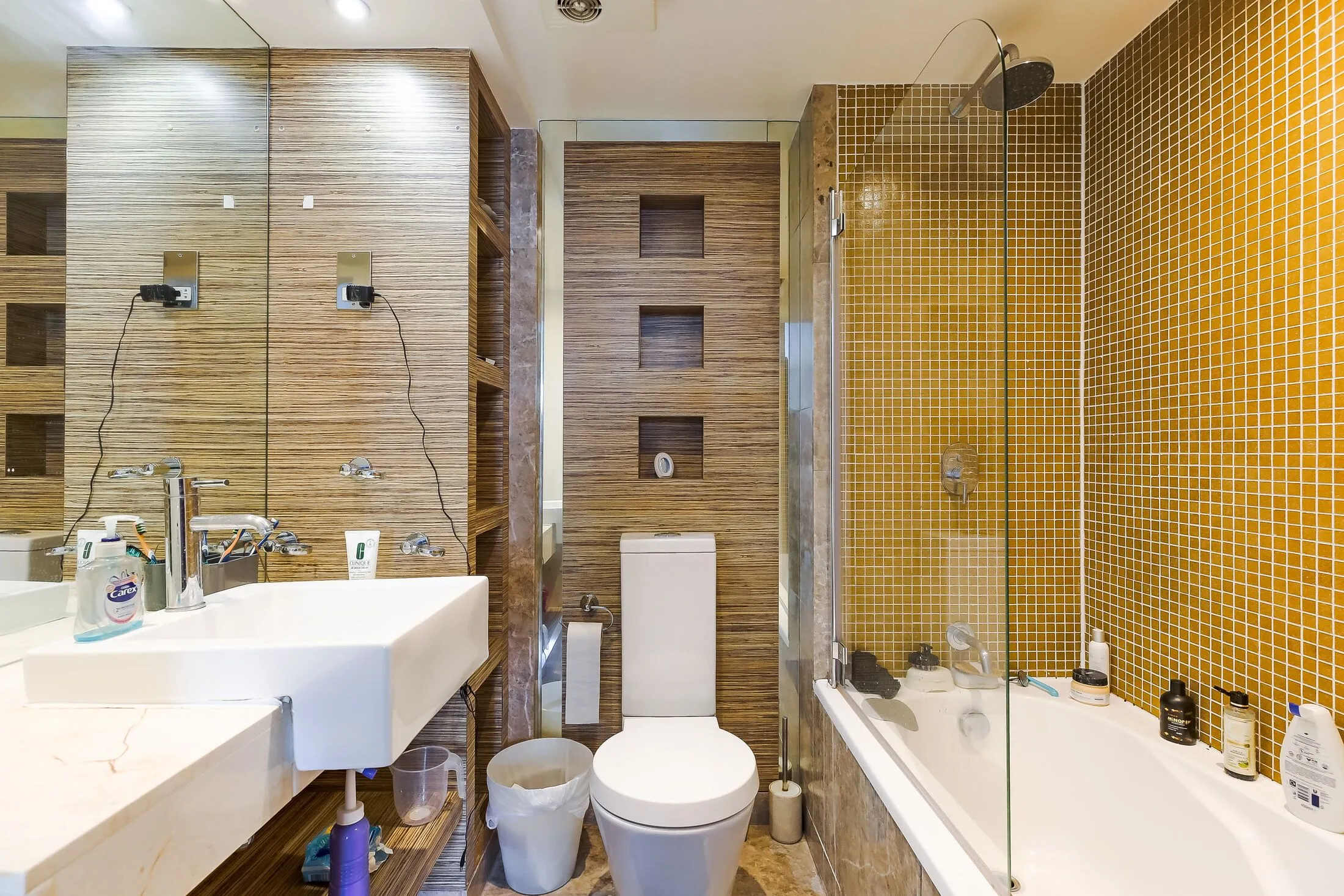 Flat Limeharbour in Greater London