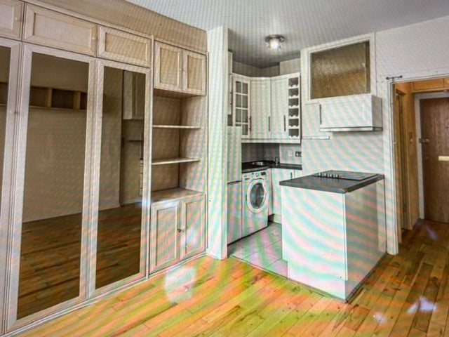 Flat Woburn Place in Greater London