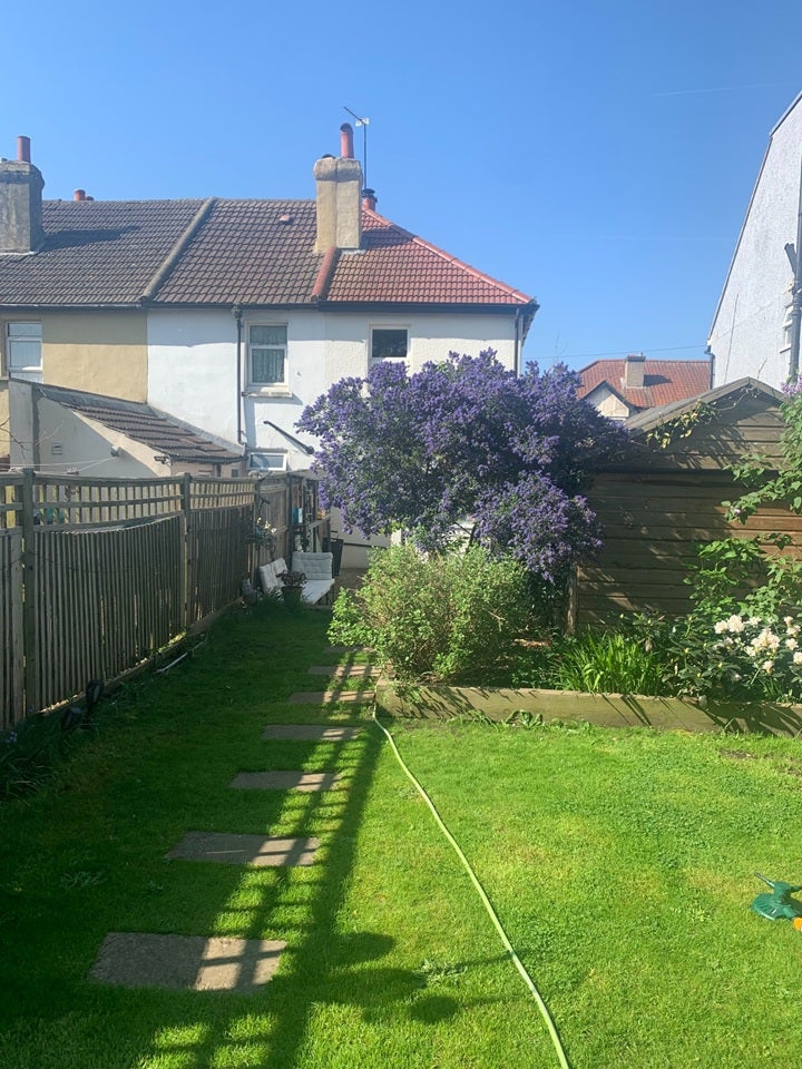 House Tamworth Lane in Greater London