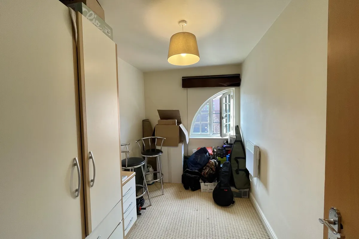 Flat Wharton Court in Chester