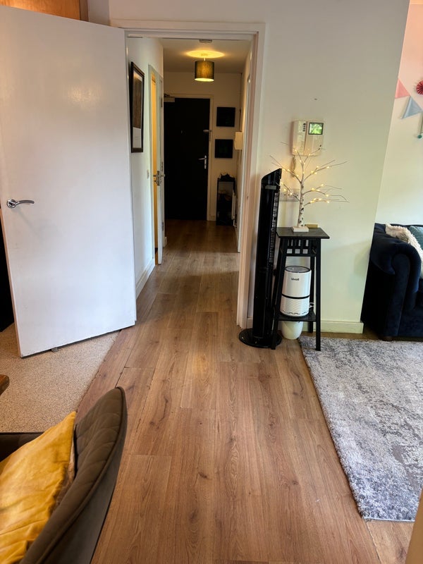 Room Frendsbury Road in Greater London