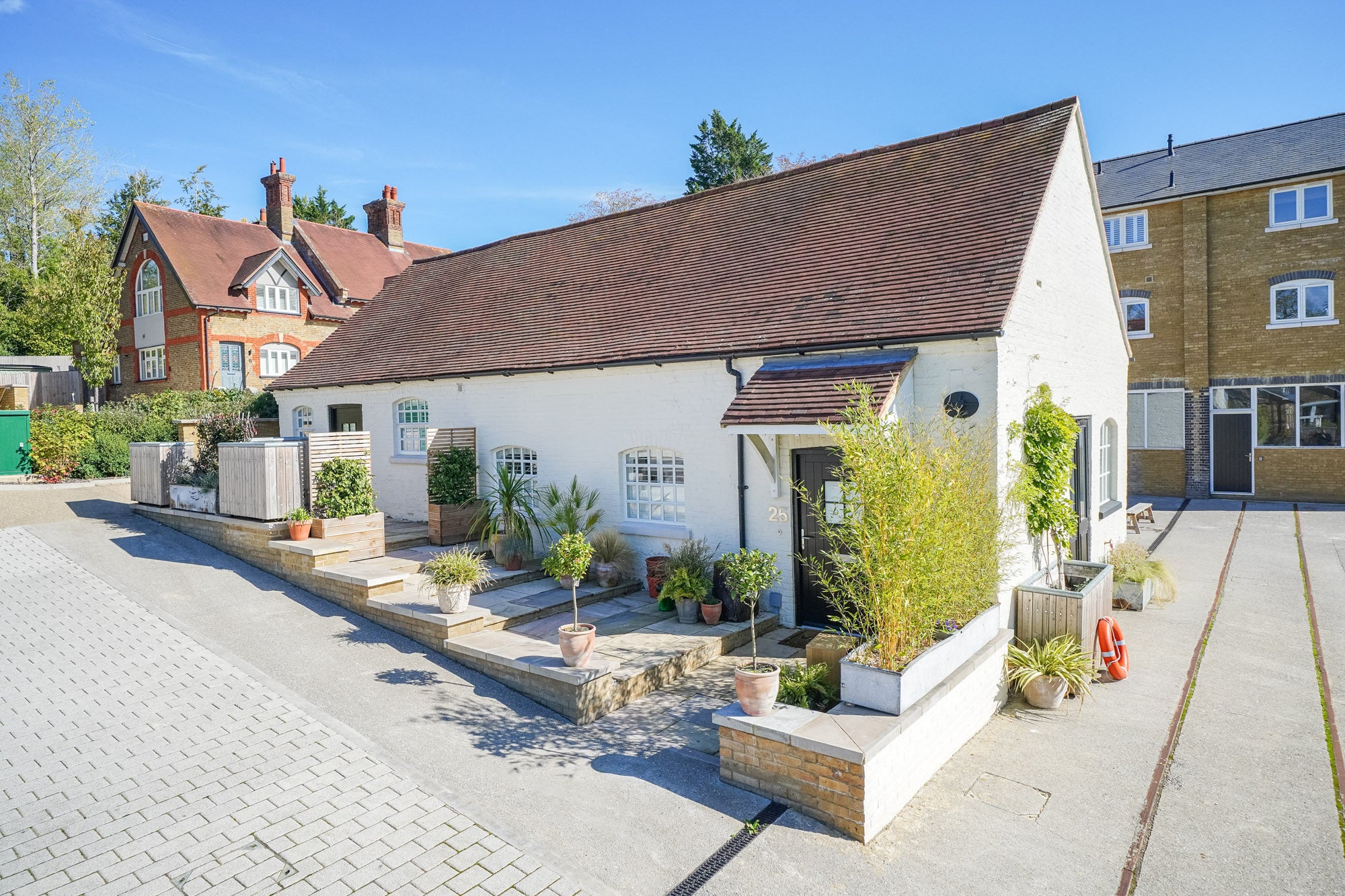 House Bulbourne Road in Dacorum