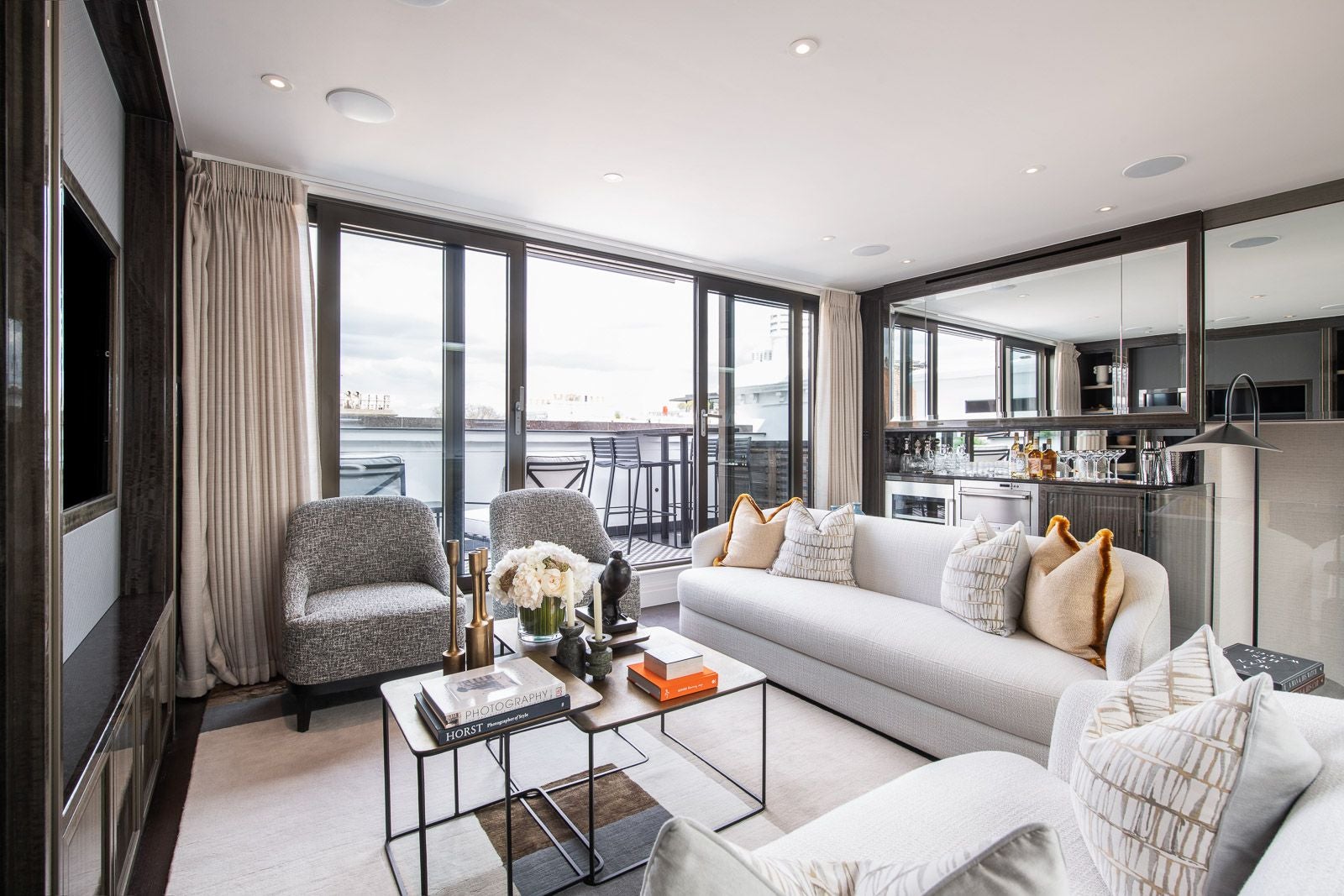 Flat Prince of Wales Terrace in Greater London