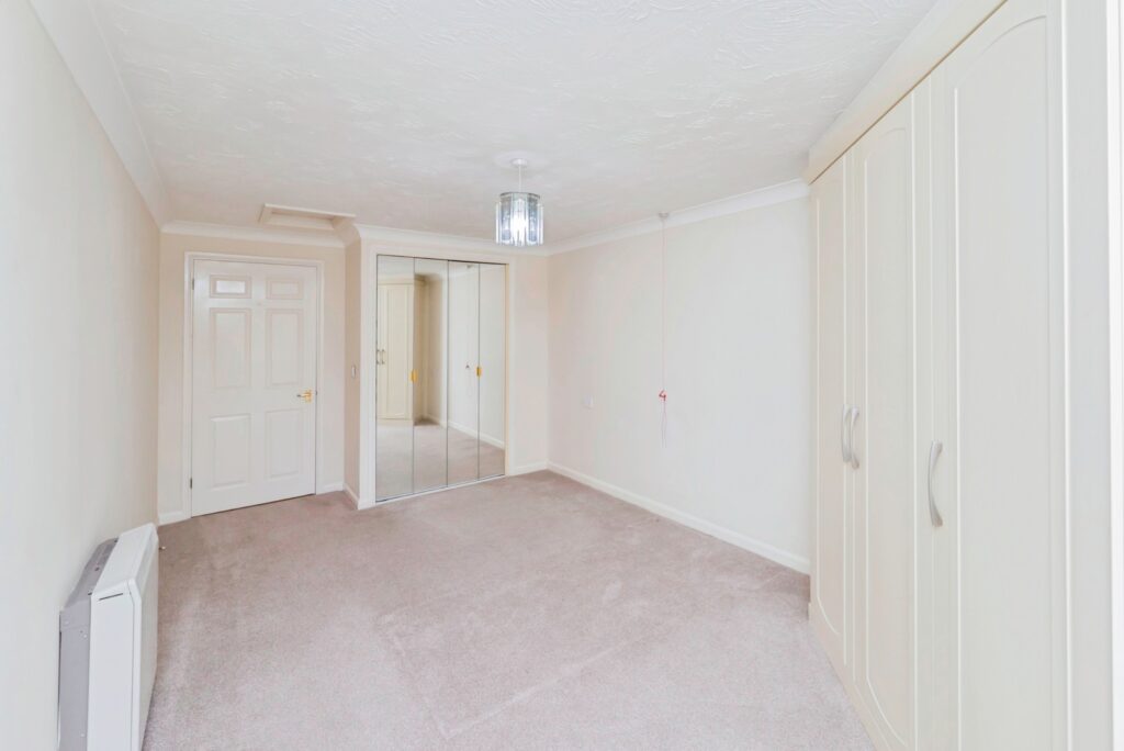 Flat Upper Gordon Road in Surrey Heath