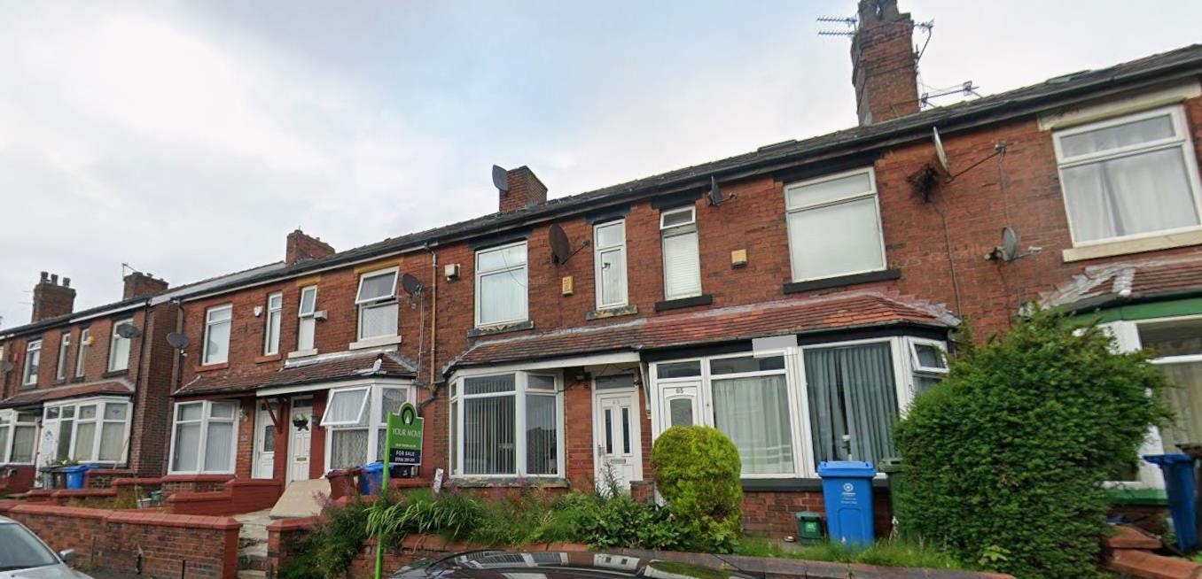 House Prince Edward Avenue in Oldham