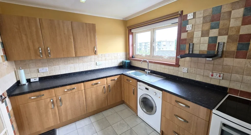 Flat Shapinsay Court in Aberdeen City