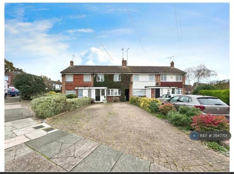 House Taunton Close in Greater London