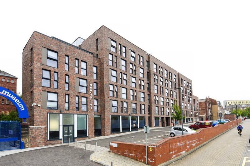 Flat Blandford Square in Newcastle upon Tyne