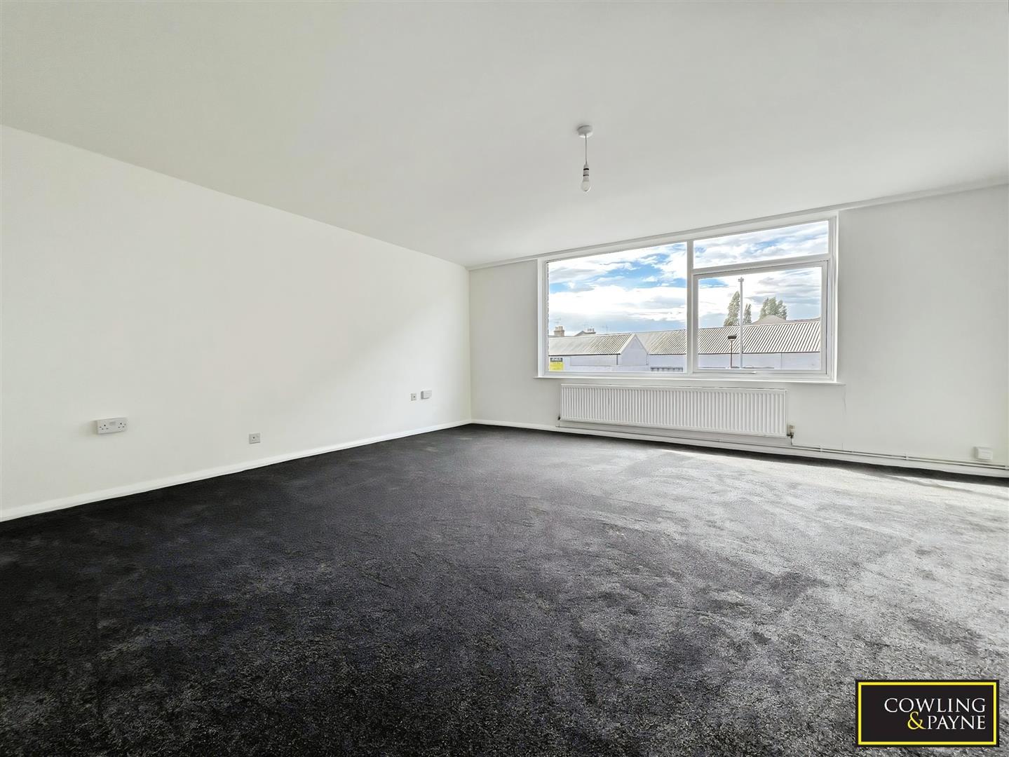 Flat Runwell Road in Wickford