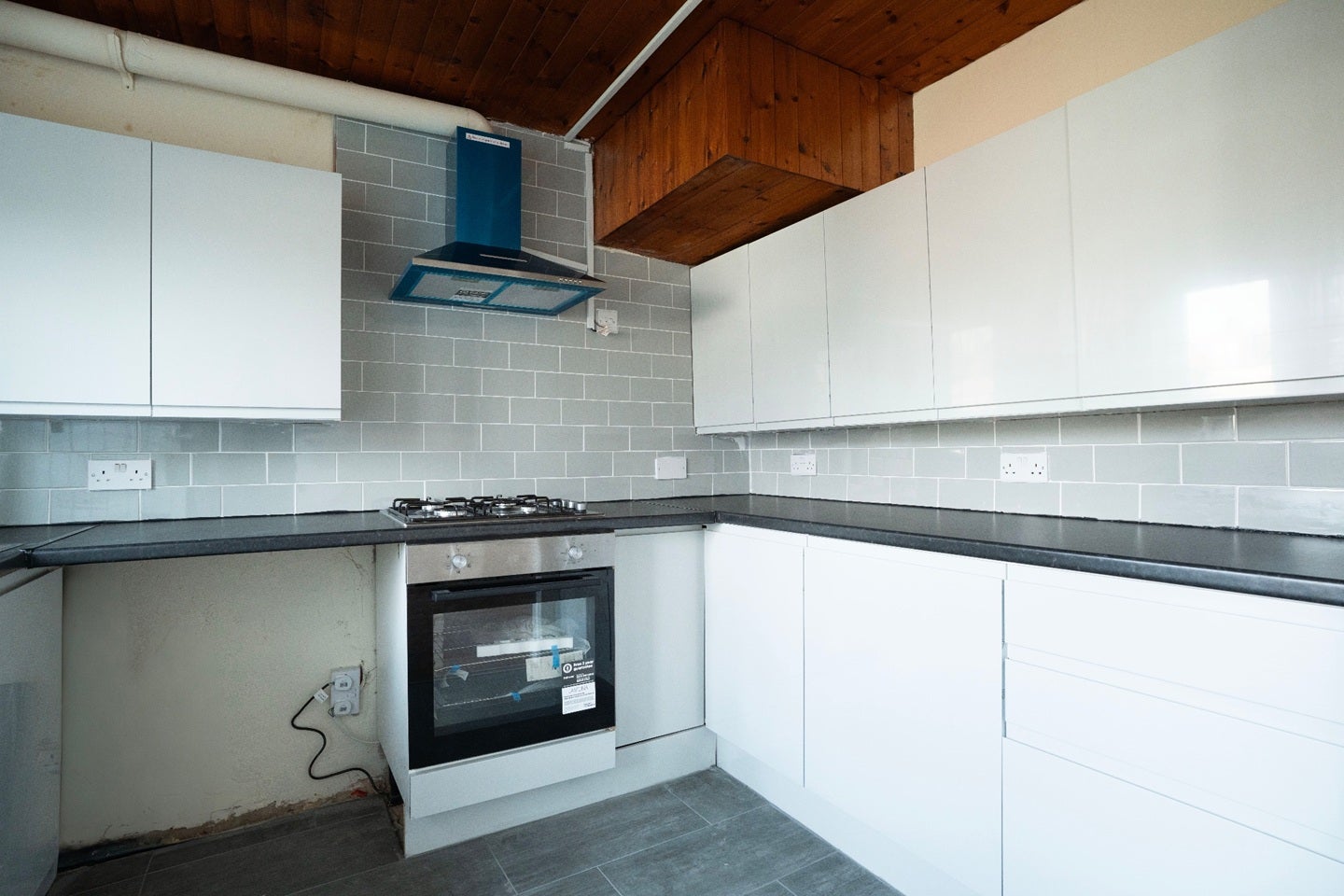 House Chestnut Grove in Greater London